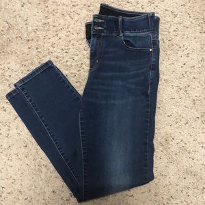 Apt 9 - straight leg stretchy jeans - washed look